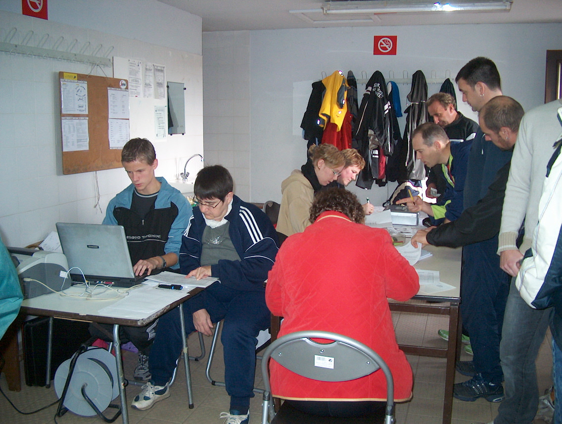 pendant ce temps, de la concentration pour les inscriptions!!!!